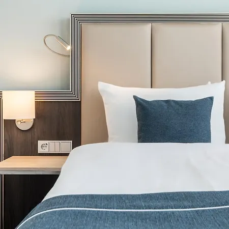 Garner - Handelshof By Ihg Готель 4*